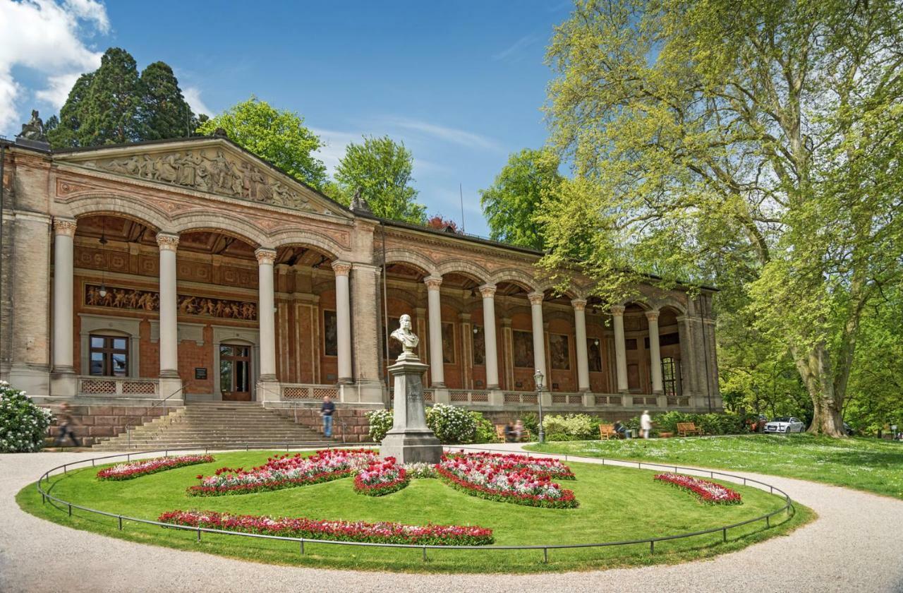 Aqua Aurelia Suitenhotel An Den Thermen Baden-Baden Exterior foto